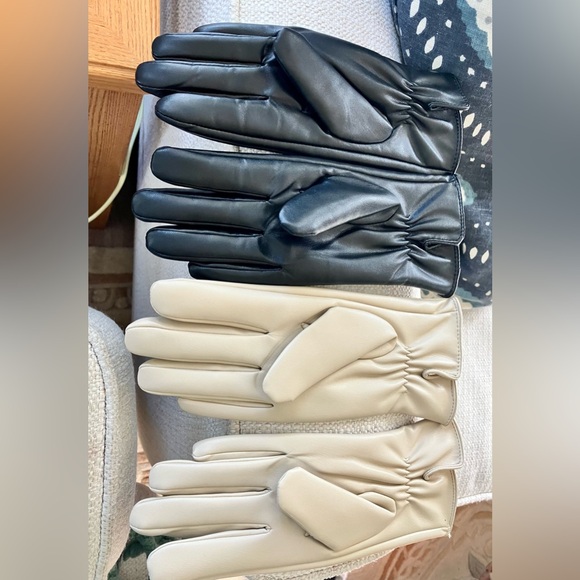 Two sets of faux leather unisex gloves, black and beige, size Medium never worn - Picture 4 of 16